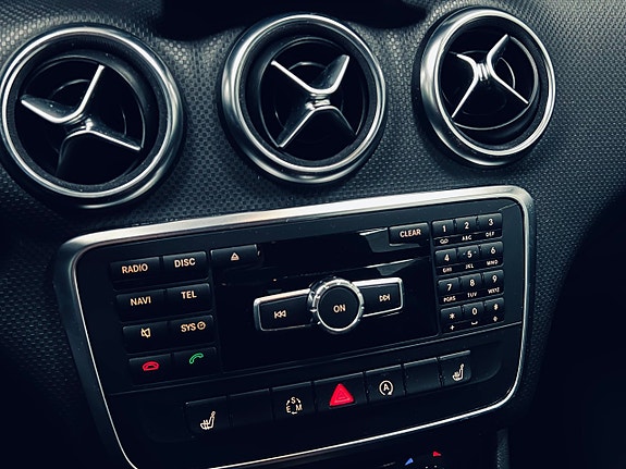 Mercedes-Benz A180 23 of 26