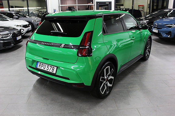 Renault 5 E-Tech 11 of 18