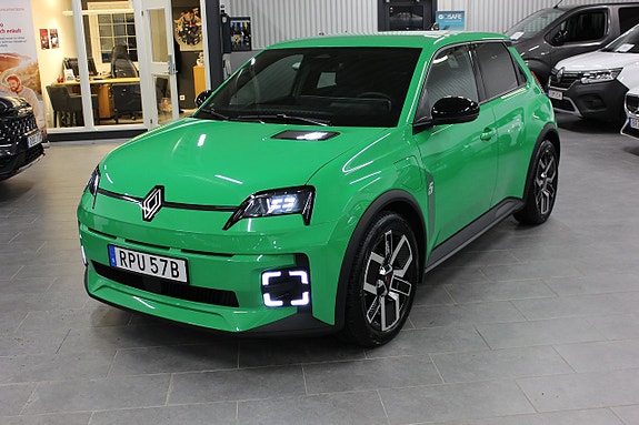 Renault 5 E-Tech 18 of 18