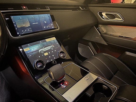 Land Rover Range Rover Velar 11 of 13