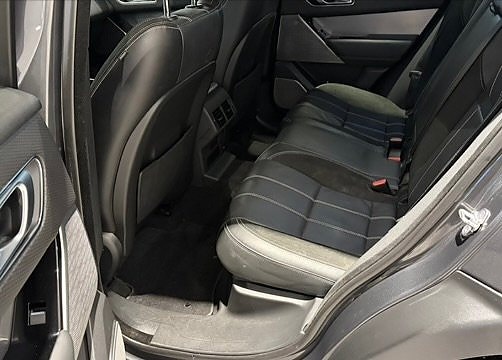 Land Rover Range Rover Velar 3 of 13