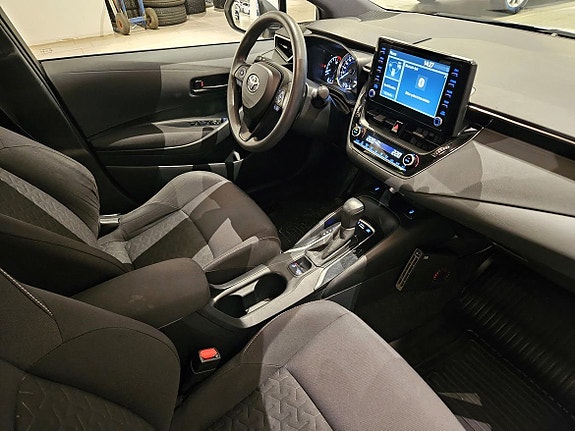 Toyota Corolla 12 of 25