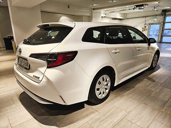 Toyota Corolla 8 of 25