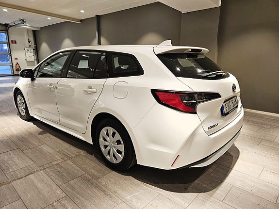 Toyota Corolla 6 of 25