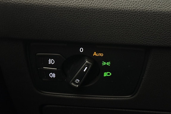 Volkswagen Passat 25 of 26