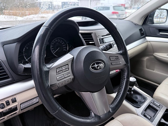 Subaru Outback 11 of 12