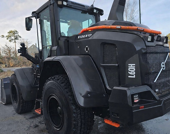 L60H2 / Black Edition / Hyttfjädring / Skevfäste