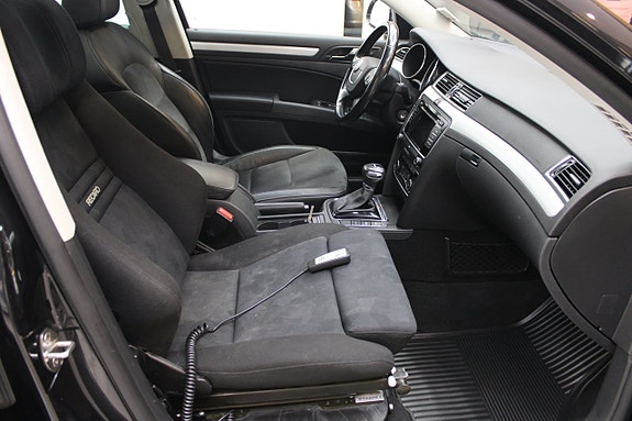 Skoda Superb 8 of 13