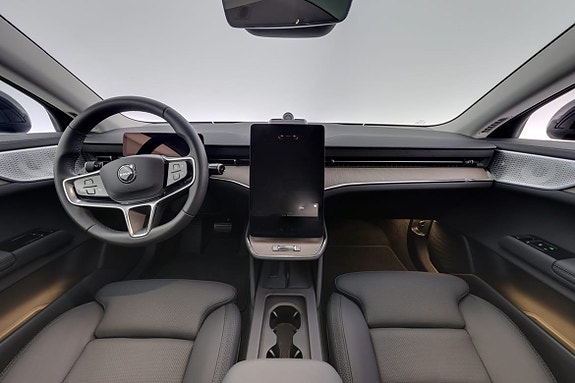 Volvo ES90 7 of 30
