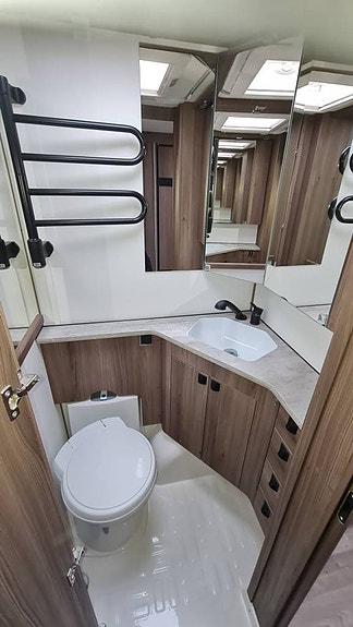KABE Ametist 560 GLE KS Långbädd 7 of 9