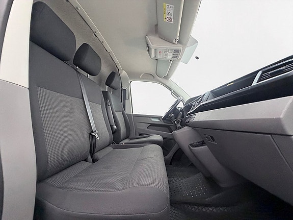 Volkswagen Transporter 14 of 30
