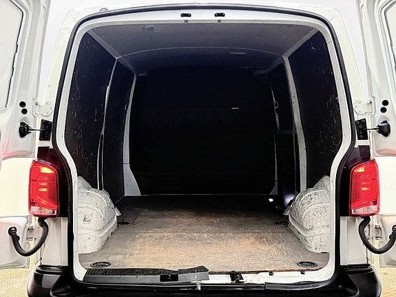 Volkswagen Transporter 30 of 30
