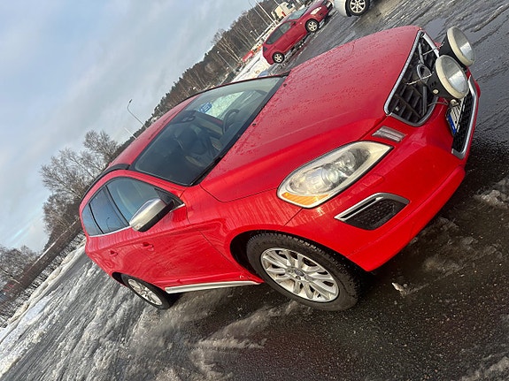Volvo XC60 2 of 4