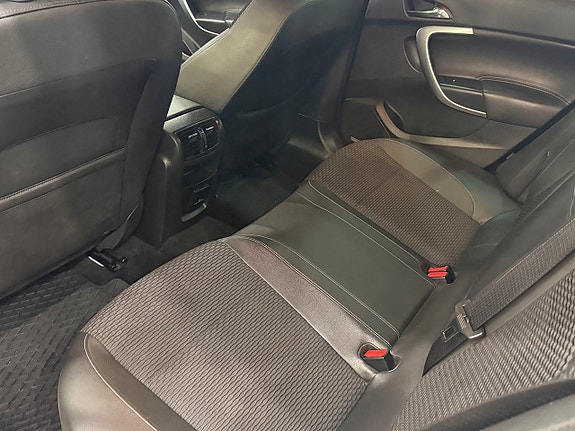 Opel Insignia 4 of 5