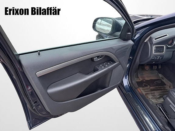 Volvo V70 15 of 27