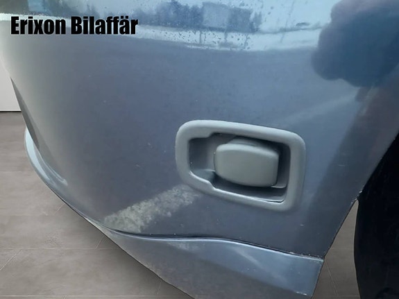 Volvo V70 10 of 27