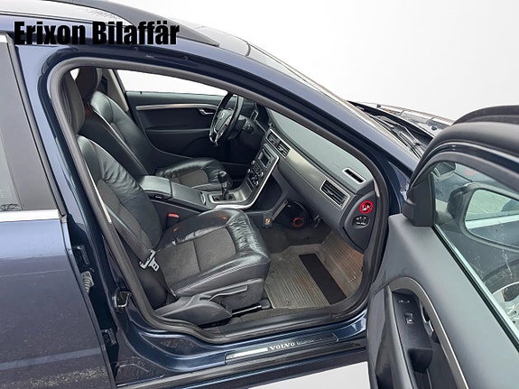 Volvo V70 18 of 27