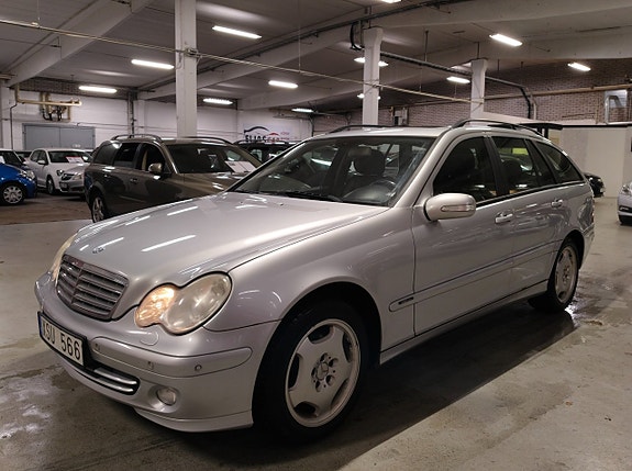 Mercedes-Benz C200