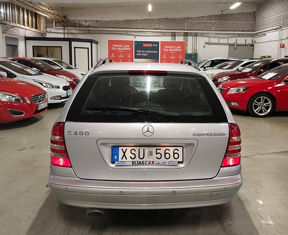 Mercedes-Benz C200 6 of 17