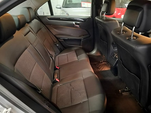 Mercedes-Benz E250 12 of 20