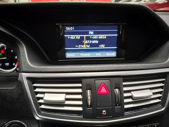 Mercedes-Benz E250 19 of 20
