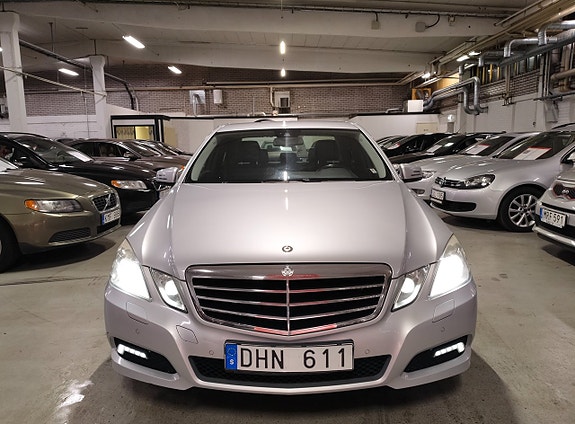 Mercedes-Benz E250 5 of 5