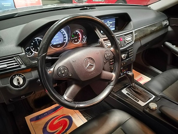 Mercedes-Benz E250 7 of 20