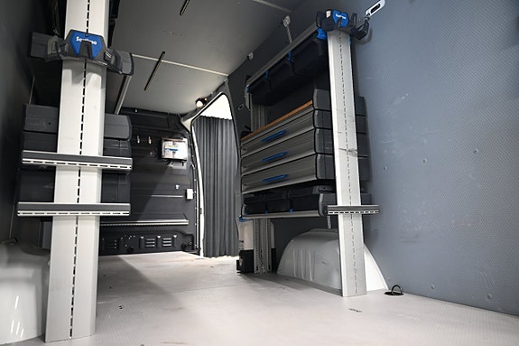 Mercedes-Benz Sprinter 319 11 of 30