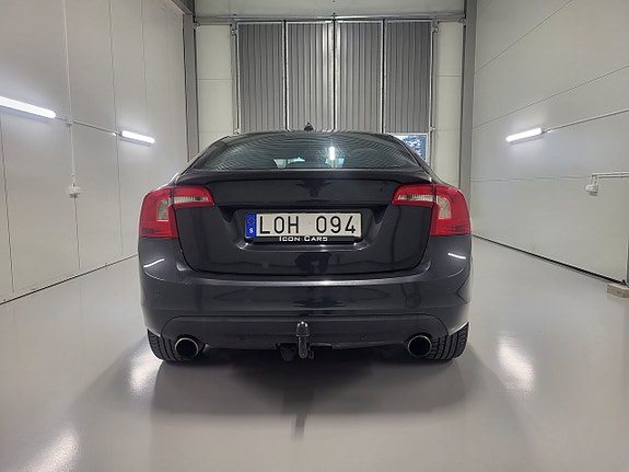 Volvo S60 3 of 5