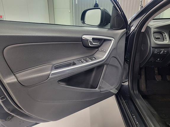 Volvo S60 13 of 14