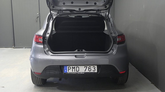 Renault Clio 7 of 15