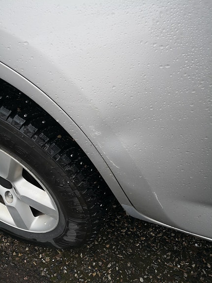 Toyota RAV4 5 of 7