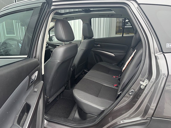 Suzuki S-Cross 19 of 28