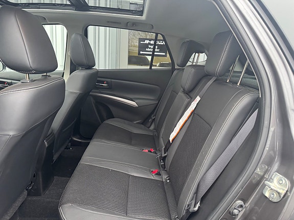 Suzuki S-Cross 20 of 28