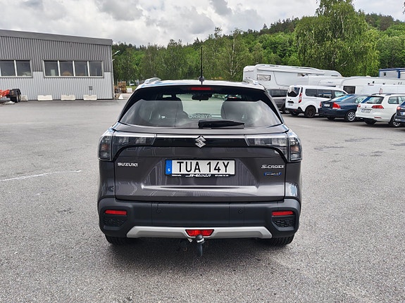 Suzuki S-Cross 7 of 28