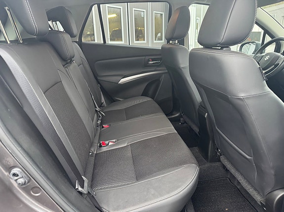 Suzuki S-Cross 14 of 28
