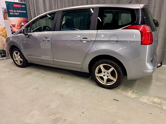 Peugeot 5008 3 of 5