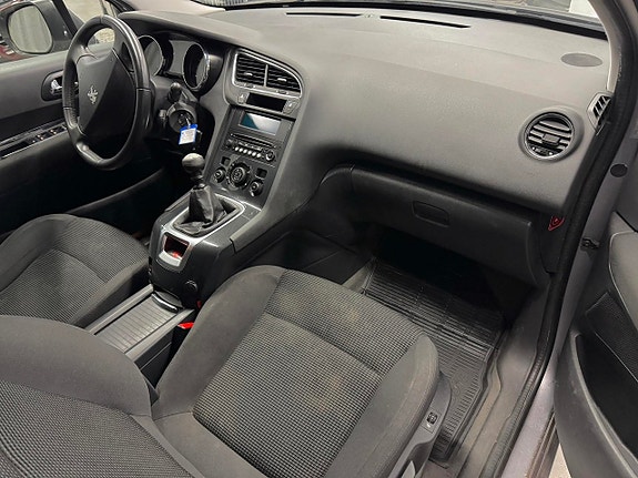 Peugeot 5008 7 of 12