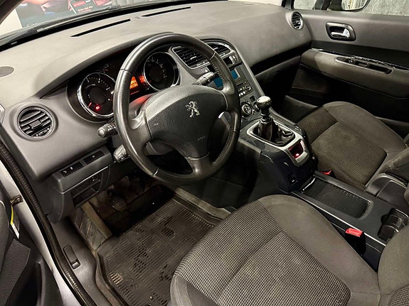 Peugeot 5008 6 of 12