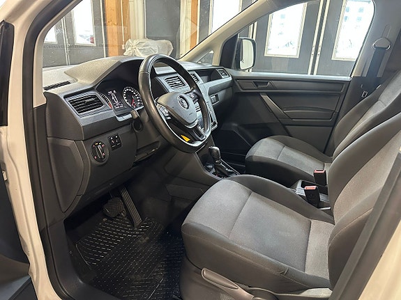Volkswagen Caddy 10 of 15