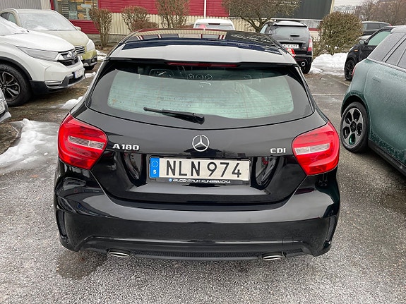 Mercedes-Benz A180 5 of 5