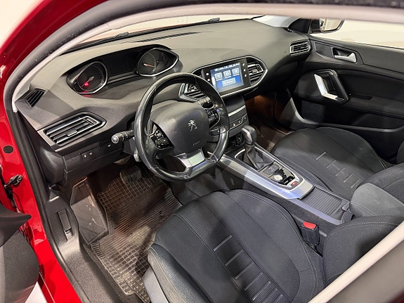 Peugeot 308 8 of 22