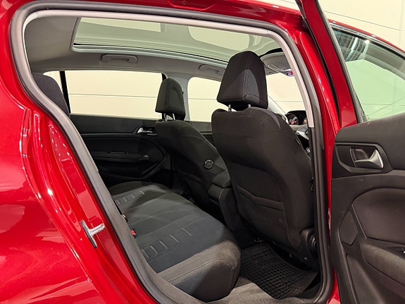 Peugeot 308 10 of 22