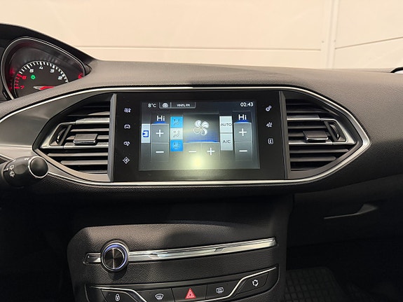 Peugeot 308 17 of 22