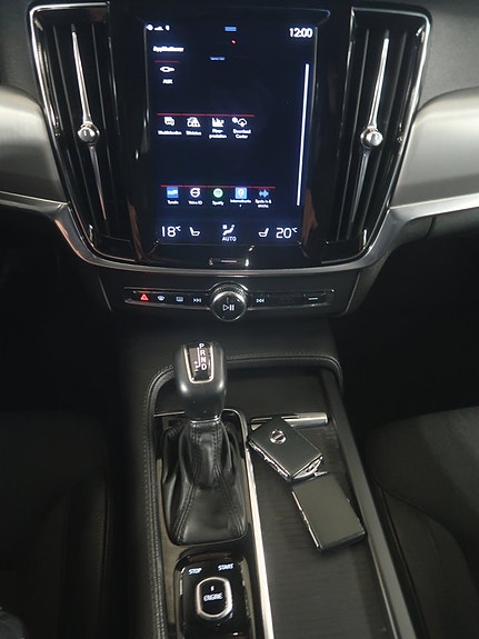Volvo V90 13 of 27