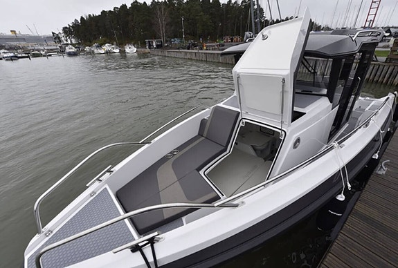 Hydrolift X-27 SUV med Mercury 300hk från 2022 / Ny båt! 7 of 8