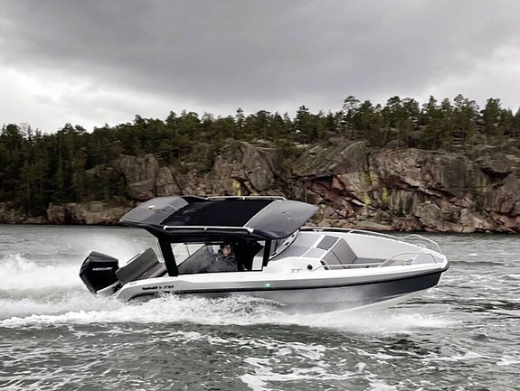 Hydrolift X-27 SUV med Mercury 300hk från 2022 / Ny båt!