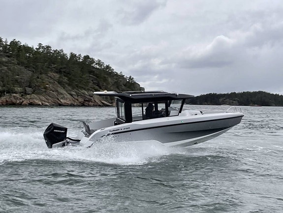 Hydrolift X-27 SUV med Mercury 300hk från 2022 / Ny båt! 2 of 5