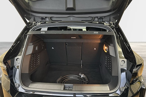 Renault Scenic E-Tech 8 of 23