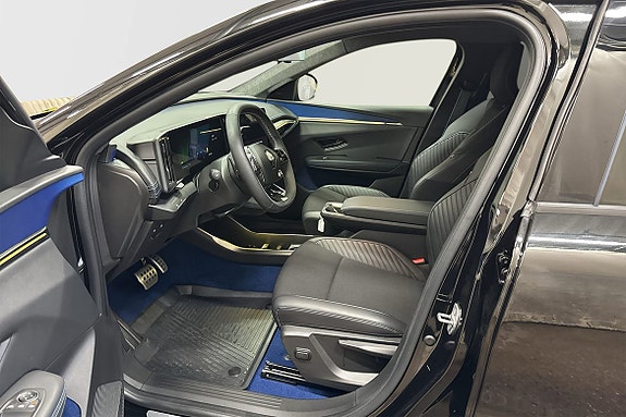 Renault Scenic E-Tech 4 of 23
